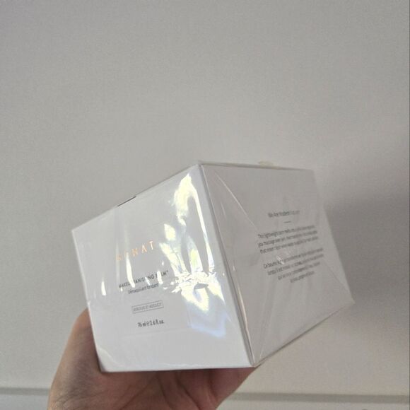 Monat Makeup Vanishing balm - Picture 3 of 3